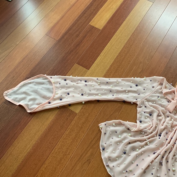 Ladies new blouse Dismoi size L feels like a S/M - Picture 5 of 7